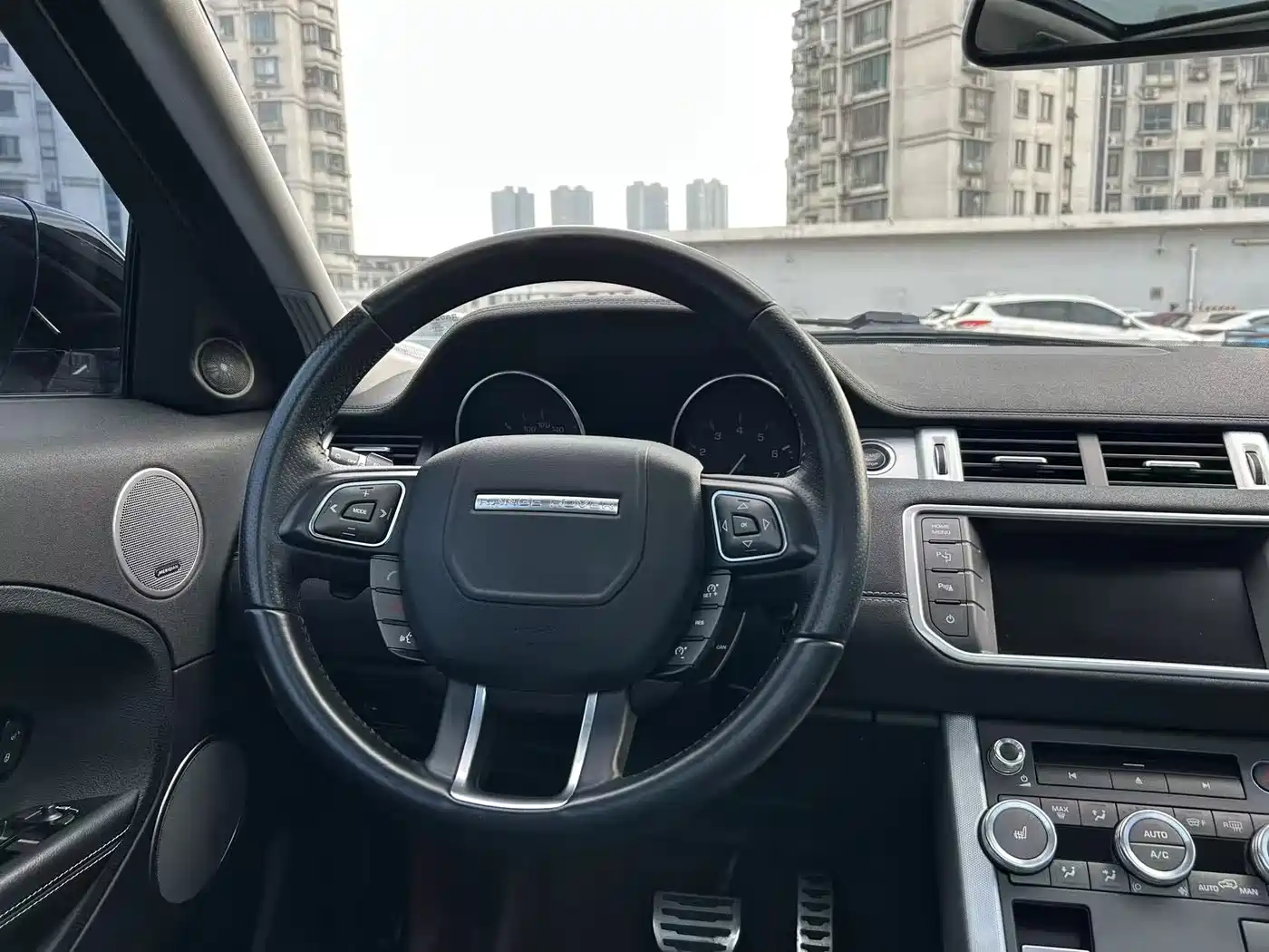 Land Rover Range Rover Evoque (Import) 2013 2.0T 3-door Dynamic Edition фото 19