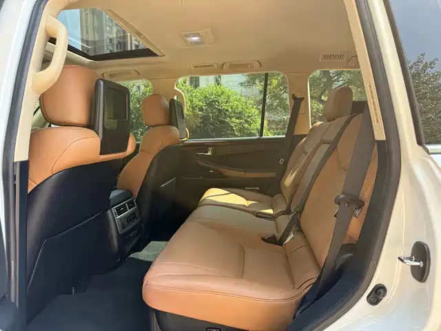Lexus LX — фото 5