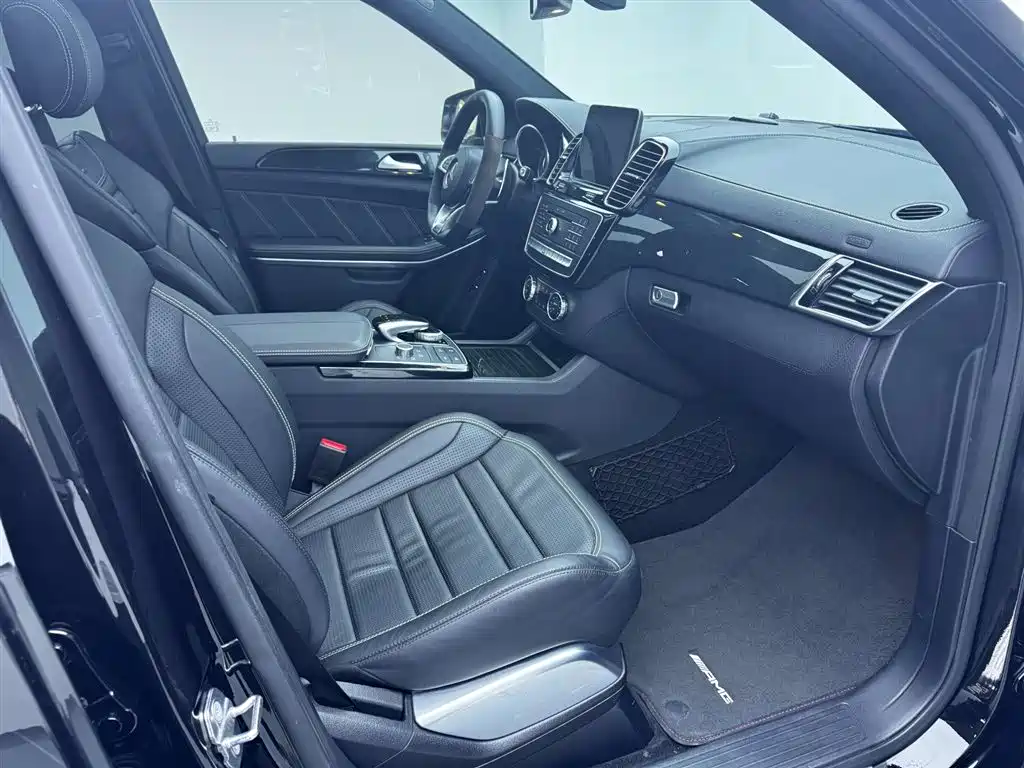 Mercedes-Benz GLS AMG 2017 AMG GLS 63 4MATIC фото 20