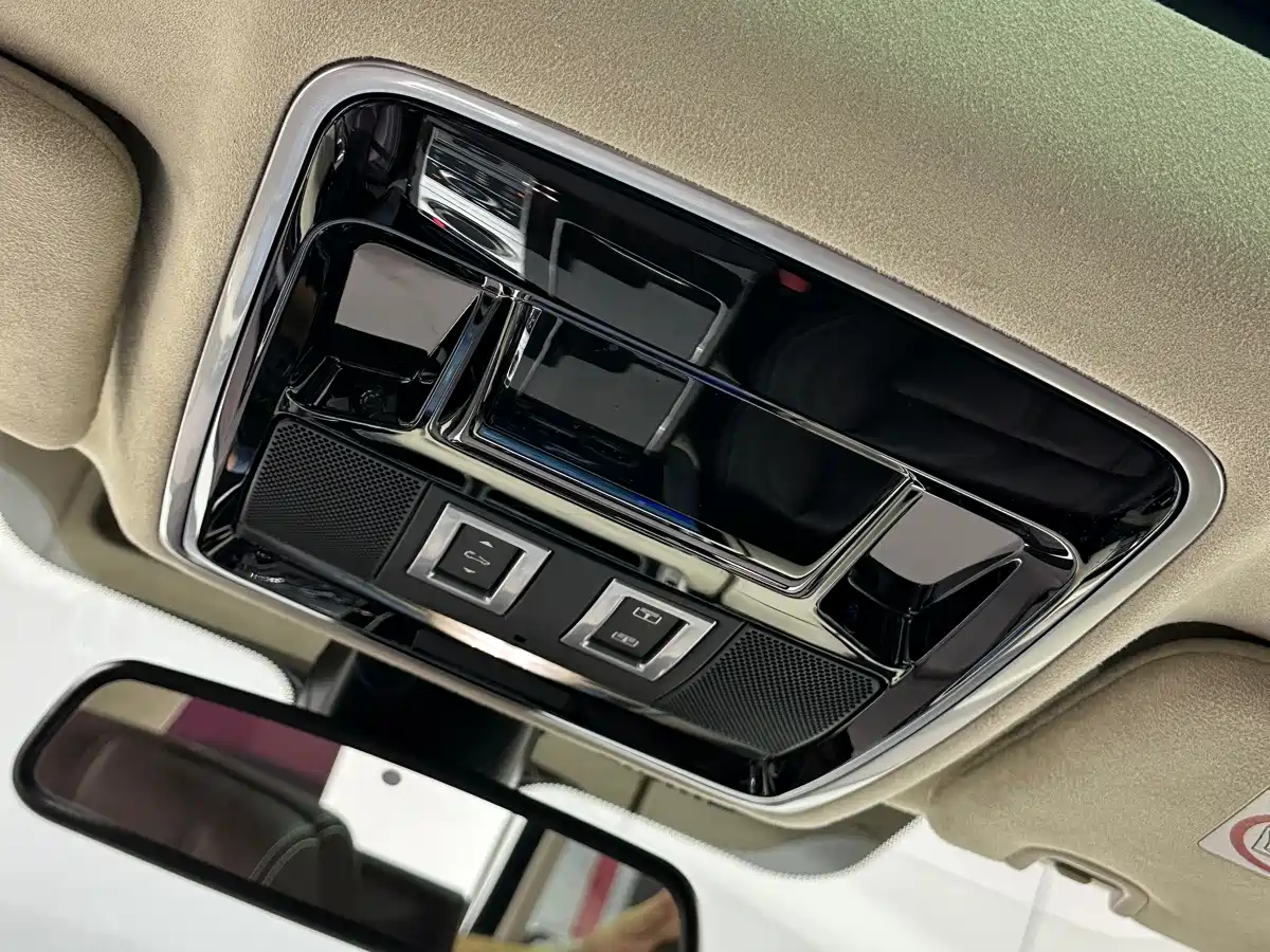 Фото 31 - Land Rover Range Rover