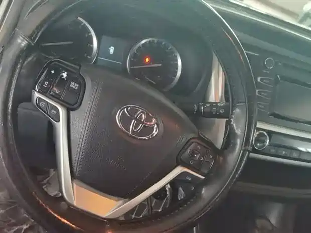 Toyota Highlander 2015 2.0T AWD Luxury Edition 7-seater фото 12