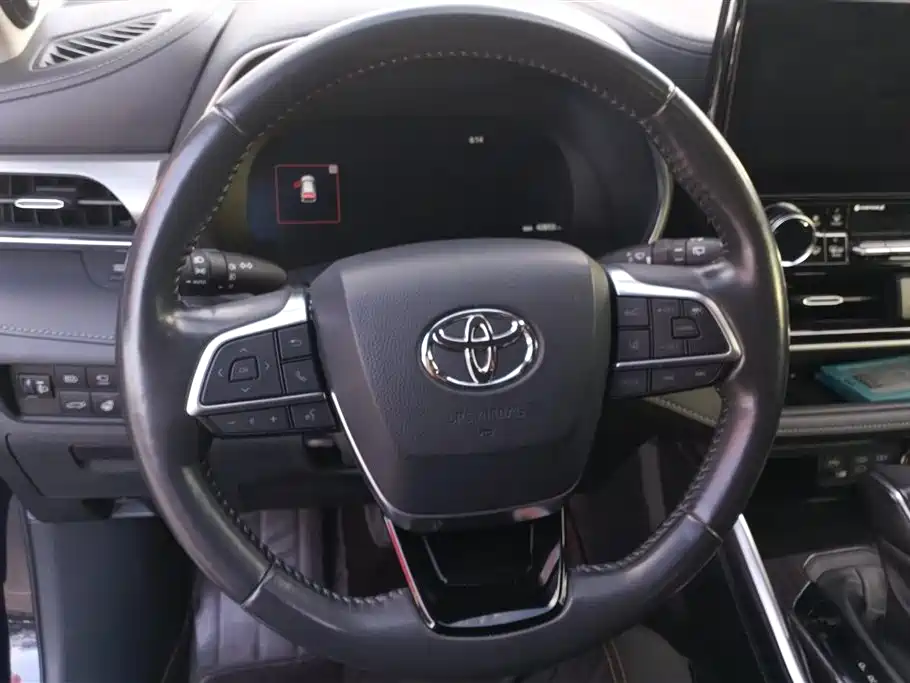 Toyota Highlander 2022 Dual Engine 2.5L 4WD Supreme Edition 7-Seater фото 15