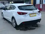 Photo 4 - Mazda Mazda 3