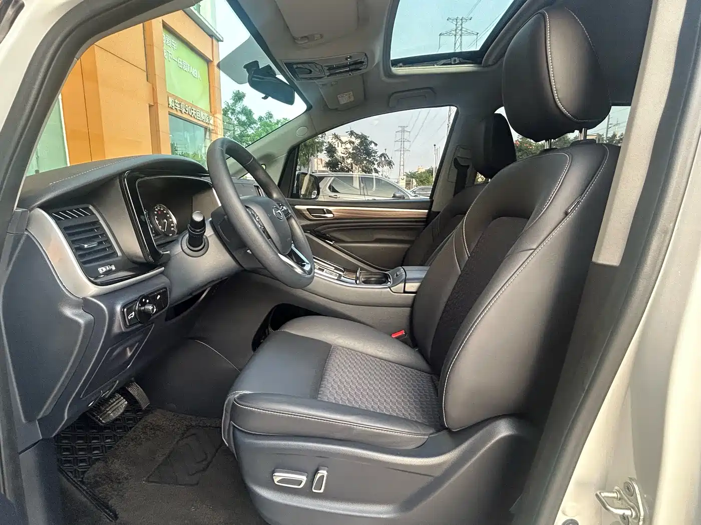 GAC Trumpchi Trumpchi M8 2023 Leading Series 390T Luxury Edition фото 10