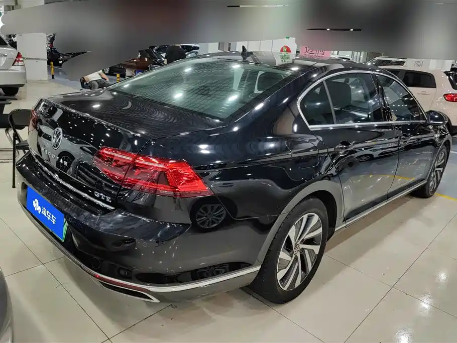 Volkswagen Magotan GTE Plug-in Hybrid 2022 GTE Luxury фото 3