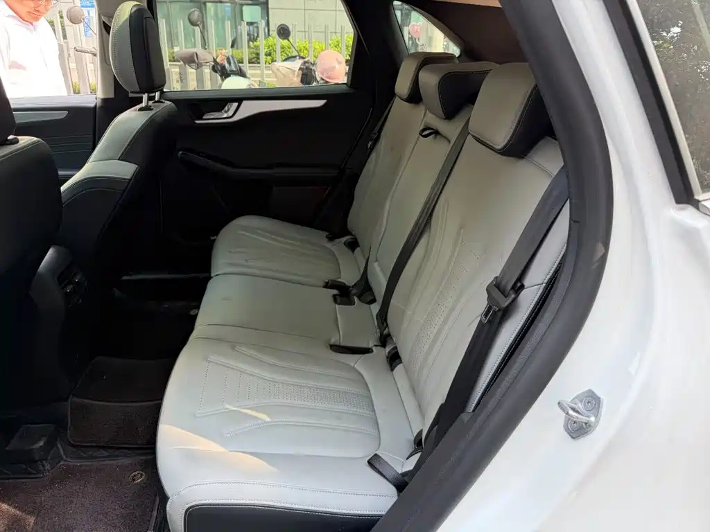 Ford Escape 2023 2024 Model EcoBoost 245 2WD Premium Edition