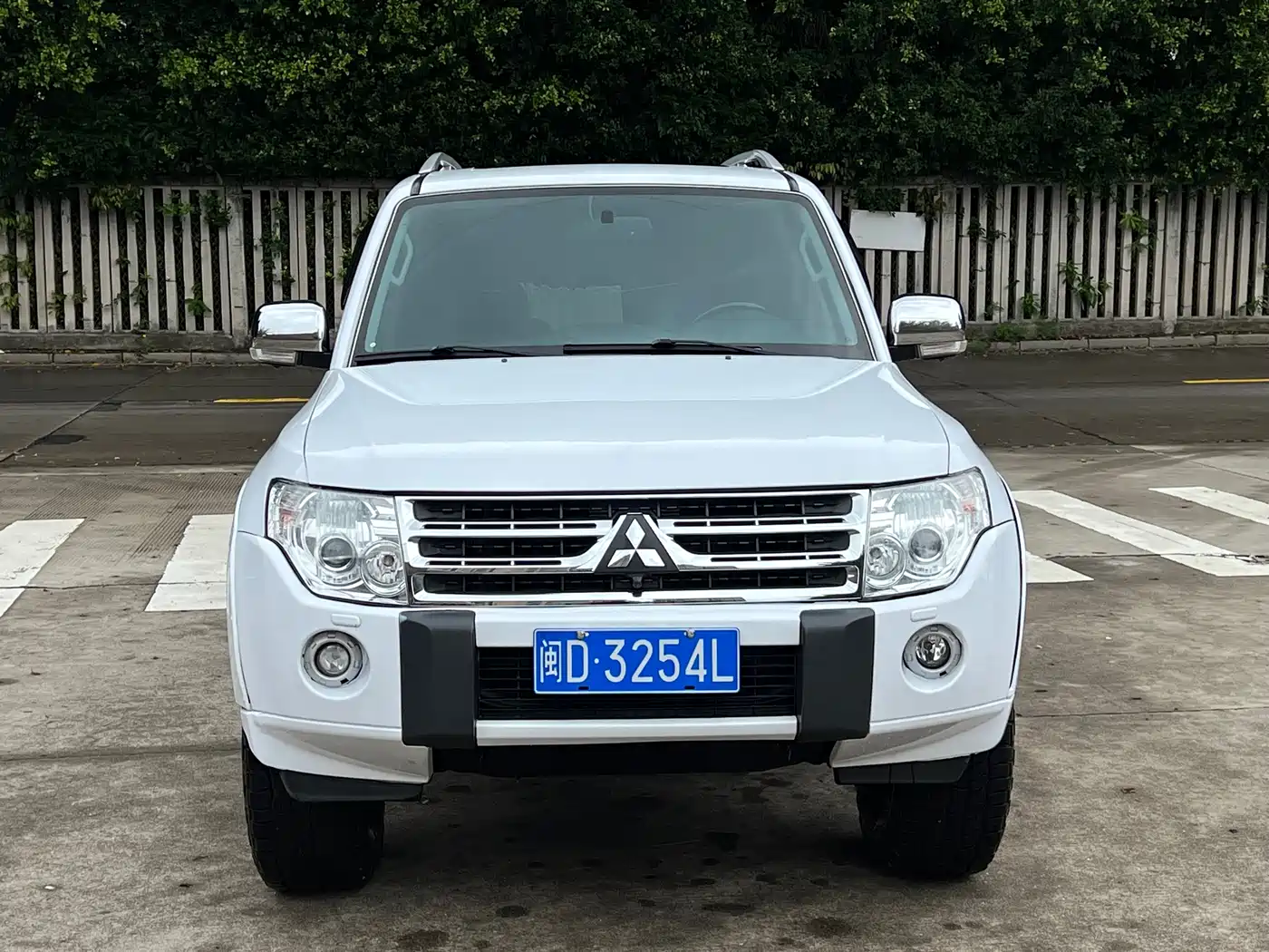 Mitsubishi Pajero (Import) 2009 3.8L 5-Door Premium фото 2
