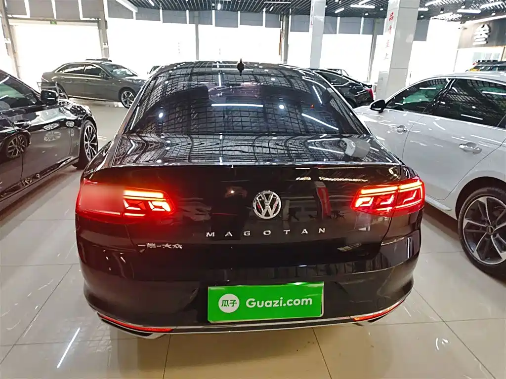 Volkswagen Magotan 2020 330TSI DSG Leading фото 4