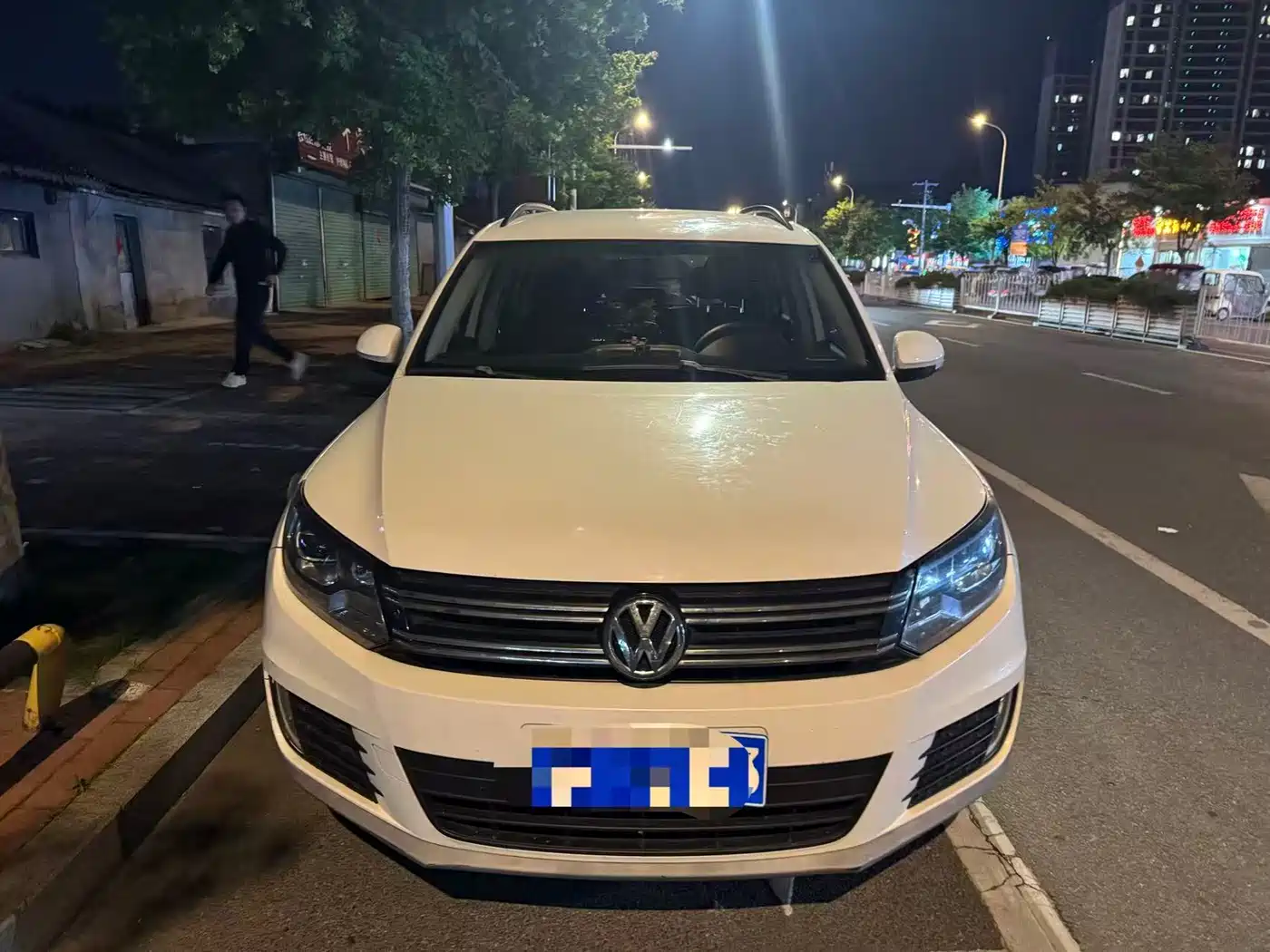 Volkswagen Tiguan 2015 1.8TSI Automatic 2WD Trendline фото 2