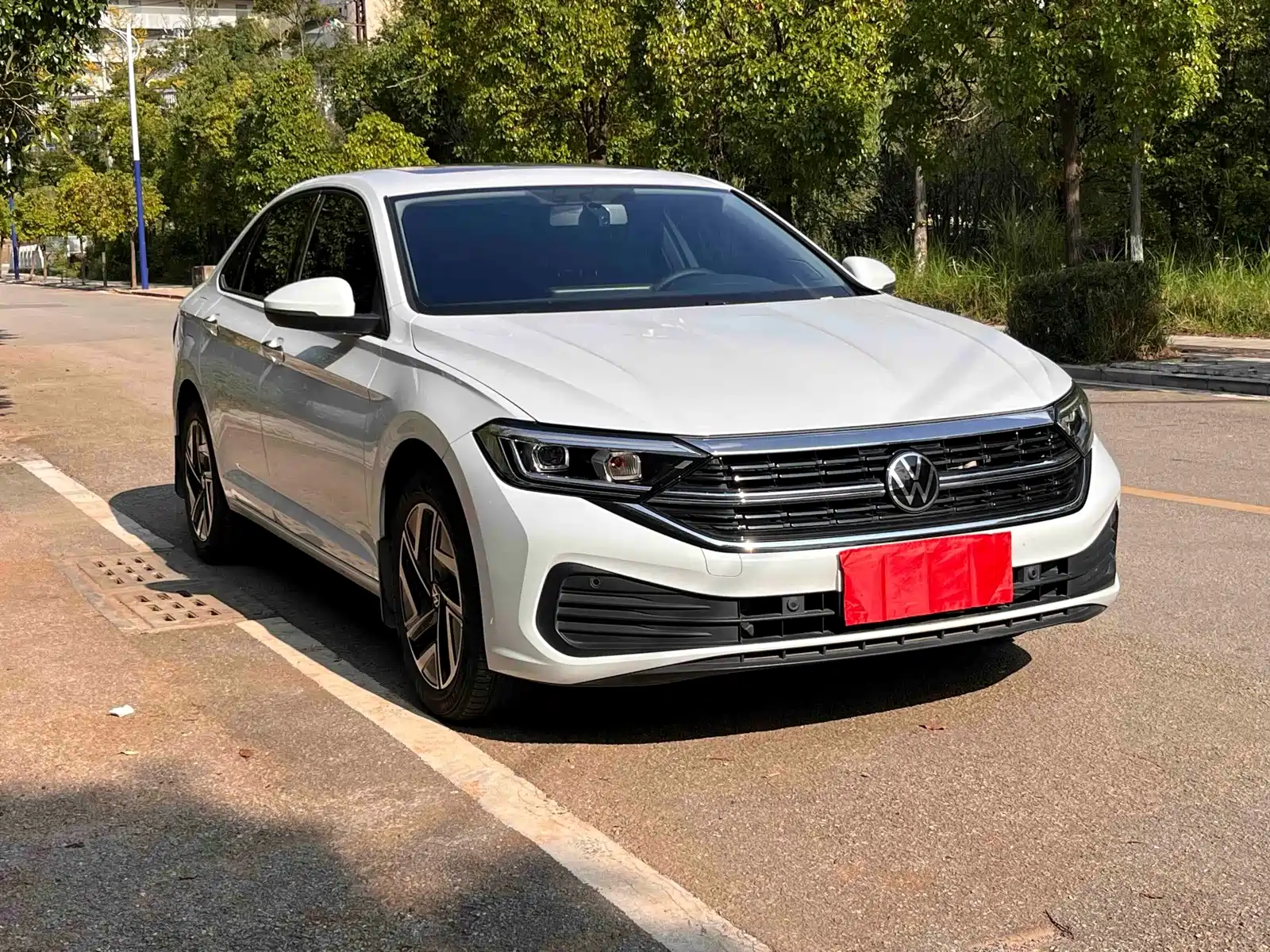 Фото 3 - Volkswagen Sagitar