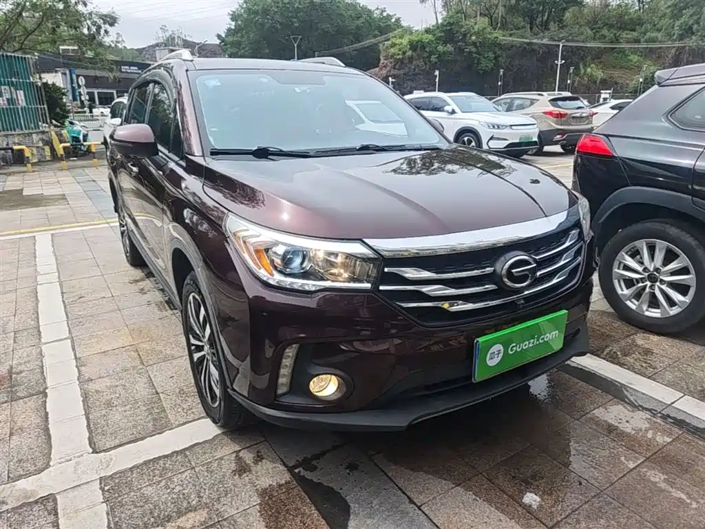 GAC Trumpchi Trumpchi GS4 2017 235T Automatic 2WD Luxury Smart Connected Edition фото 4