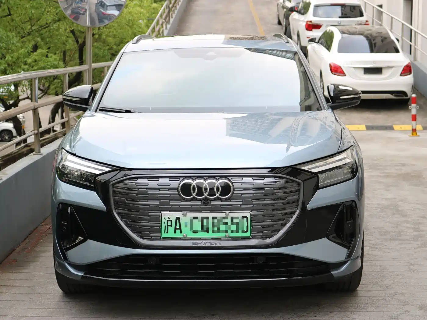 Audi Q4 e-tron 2023 40 e-tron Creation Night Edition фото 4