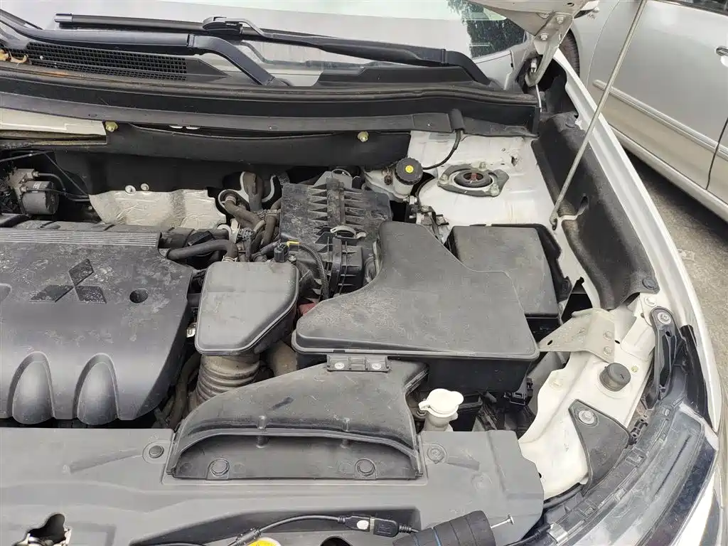 Mitsubishi Outlander 2019 2.0L 2WD Enjoy 5-Seater China VI фото 21
