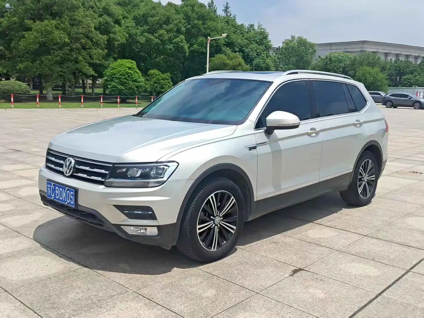 Volkswagen Tiguan L 2019 330TSI Automatic 2WD Panorama Comfort Edition China VI