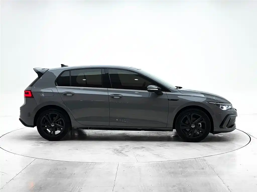 Volkswagen Golf 2021 280TSI DSG R-Line фото 9