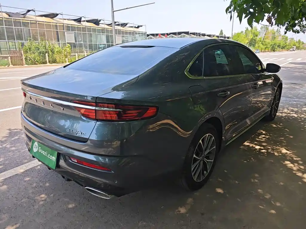 Фото 7 - Geely Preface