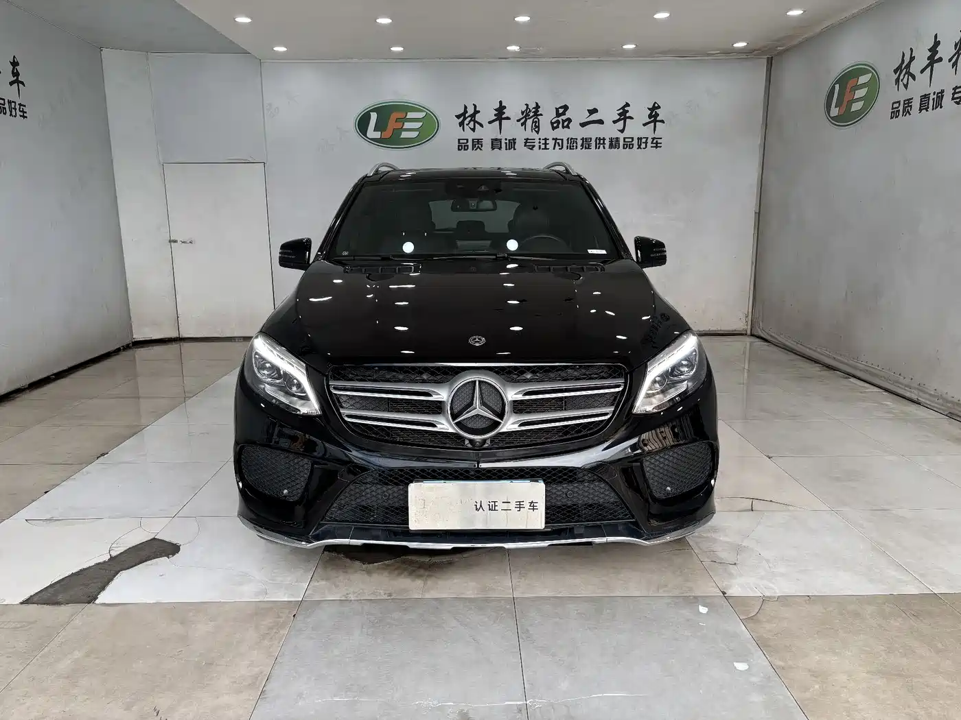 Mercedes-Benz GLE 2018 GLE 320 4MATIC Dynamic Ultimate Edition фото 2
