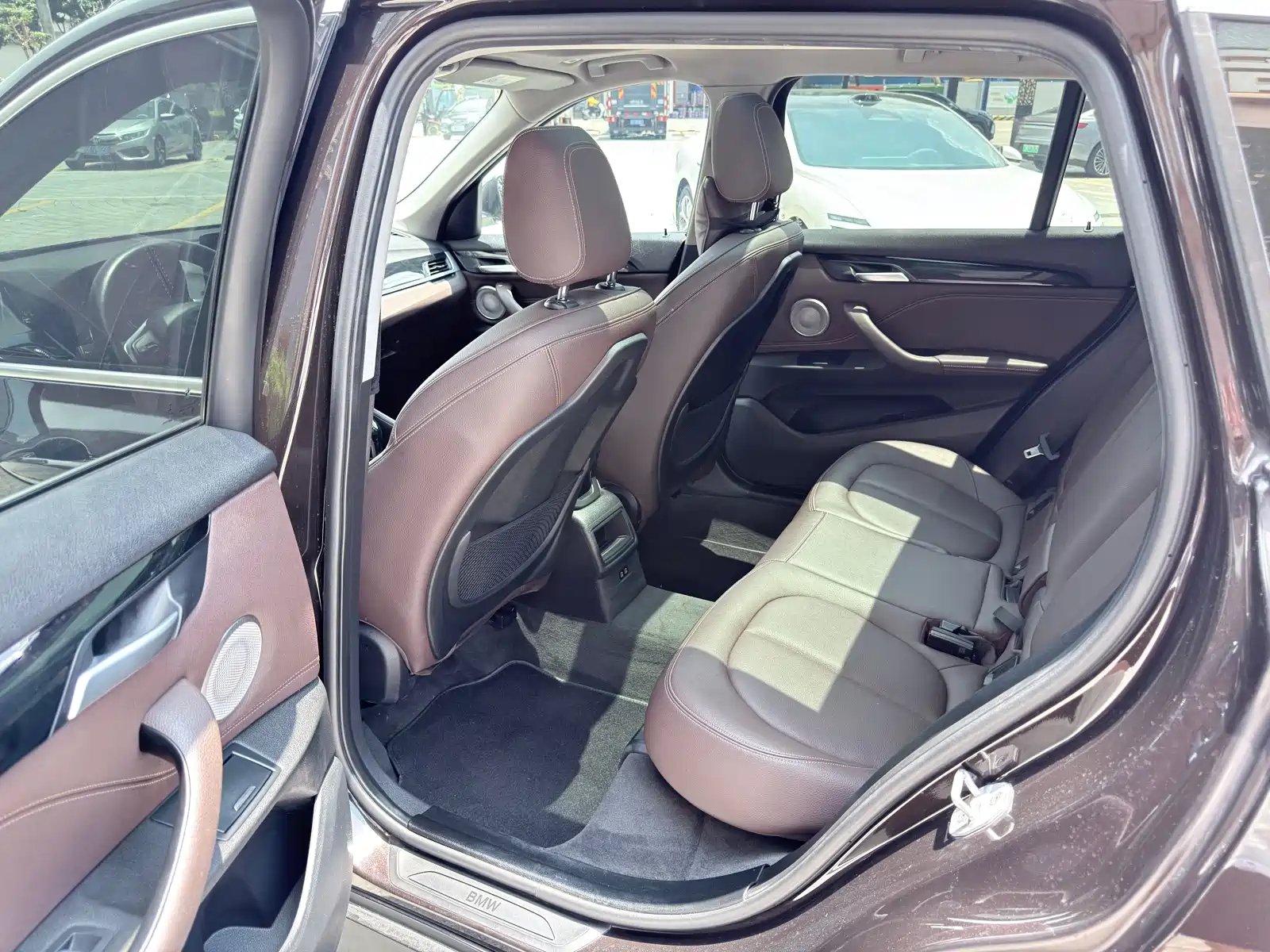 Фото 6 - BMW X1