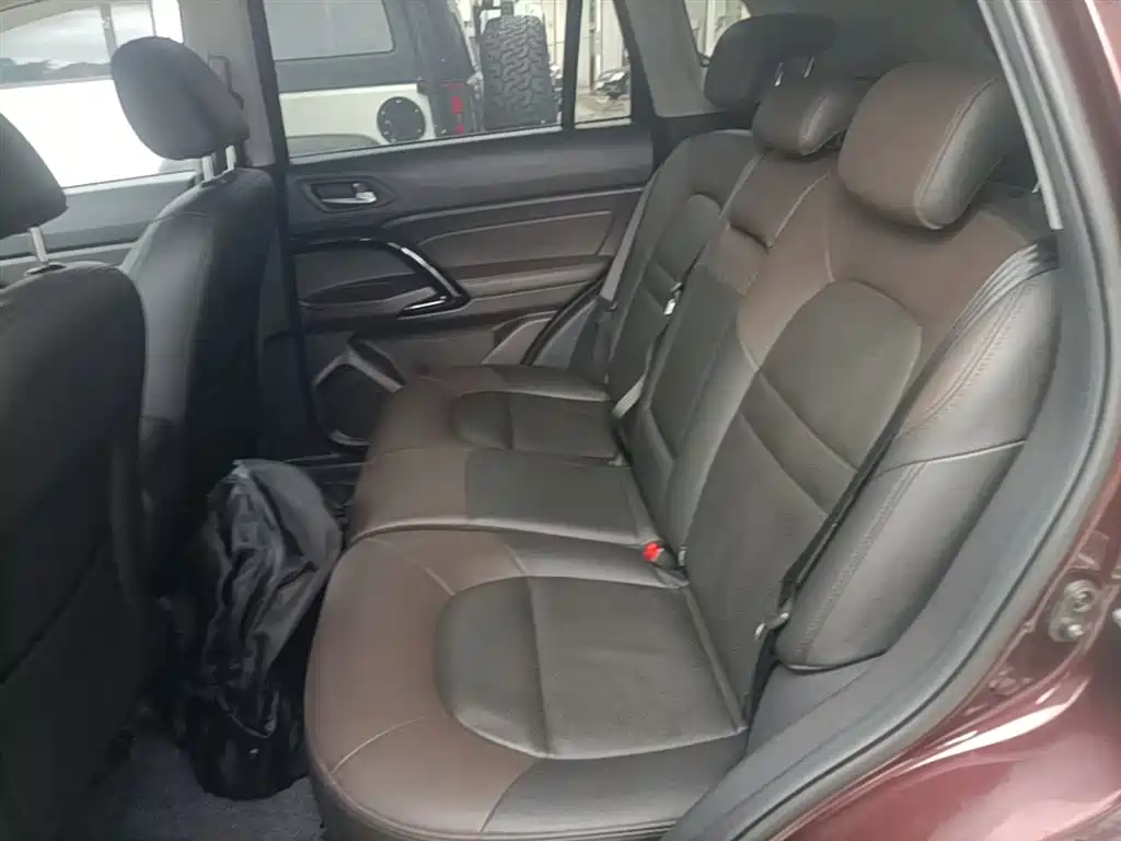 GAC Trumpchi Trumpchi GS4 2015 200T G-DCT Luxury Edition фото 17