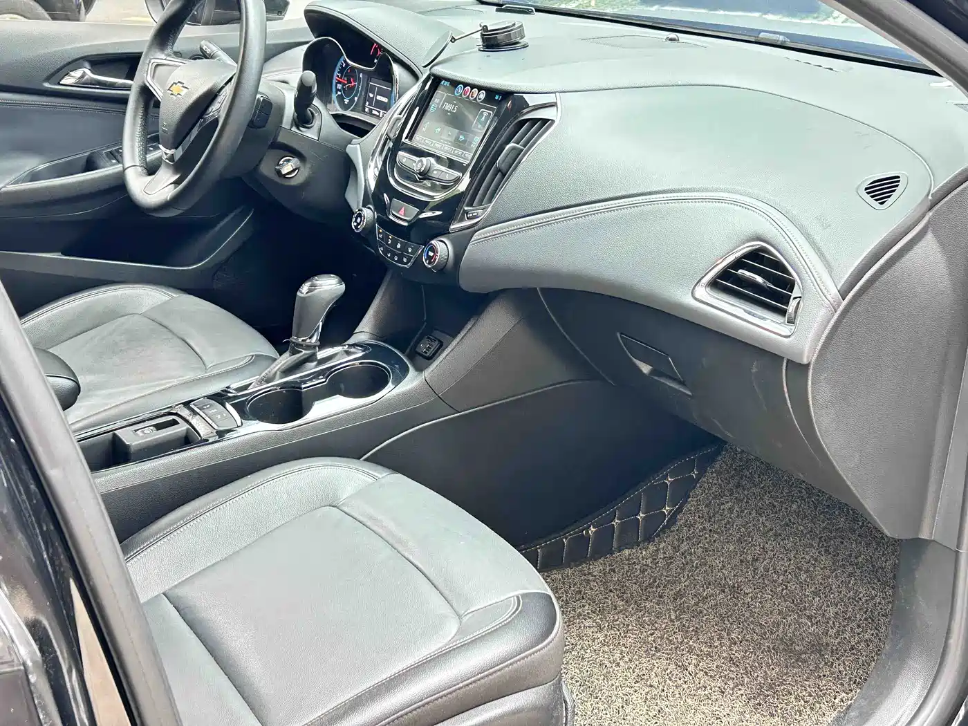 Chevrolet Cruze 2017 1.4T DCT Stylish фото 7