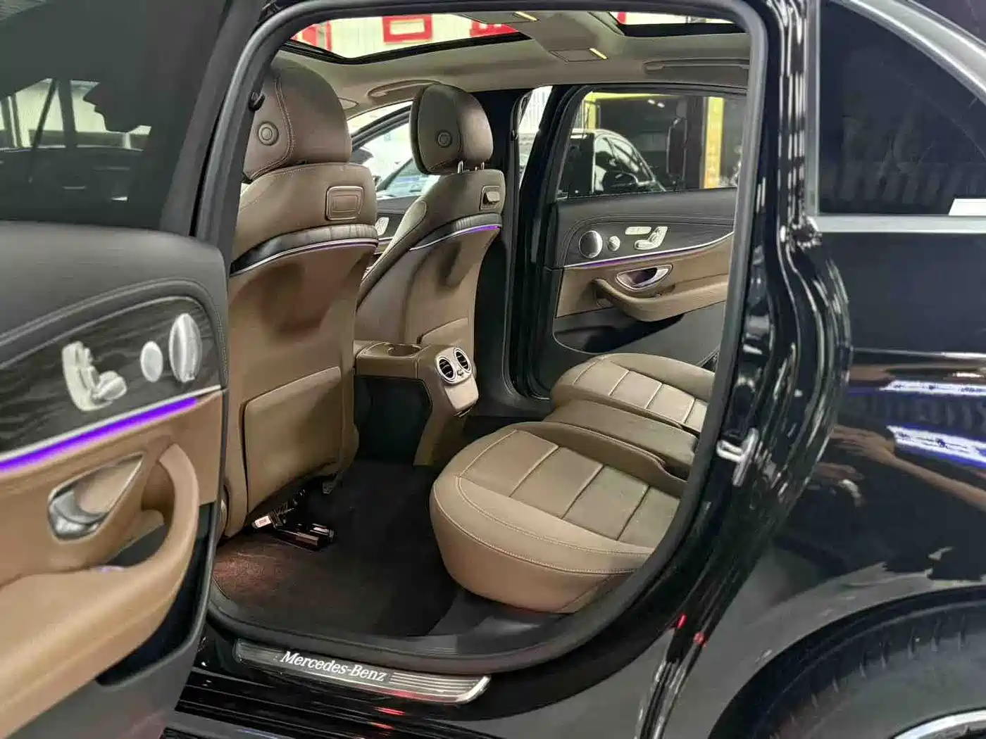 Mercedes-Benz E-Class 2020 Facelift E 300 L Sport Exclusive фото 5