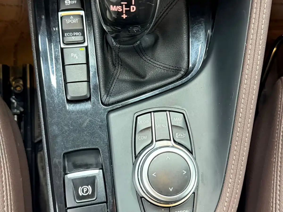 BMW X1 2022 sDrive20Li Premium фото 10