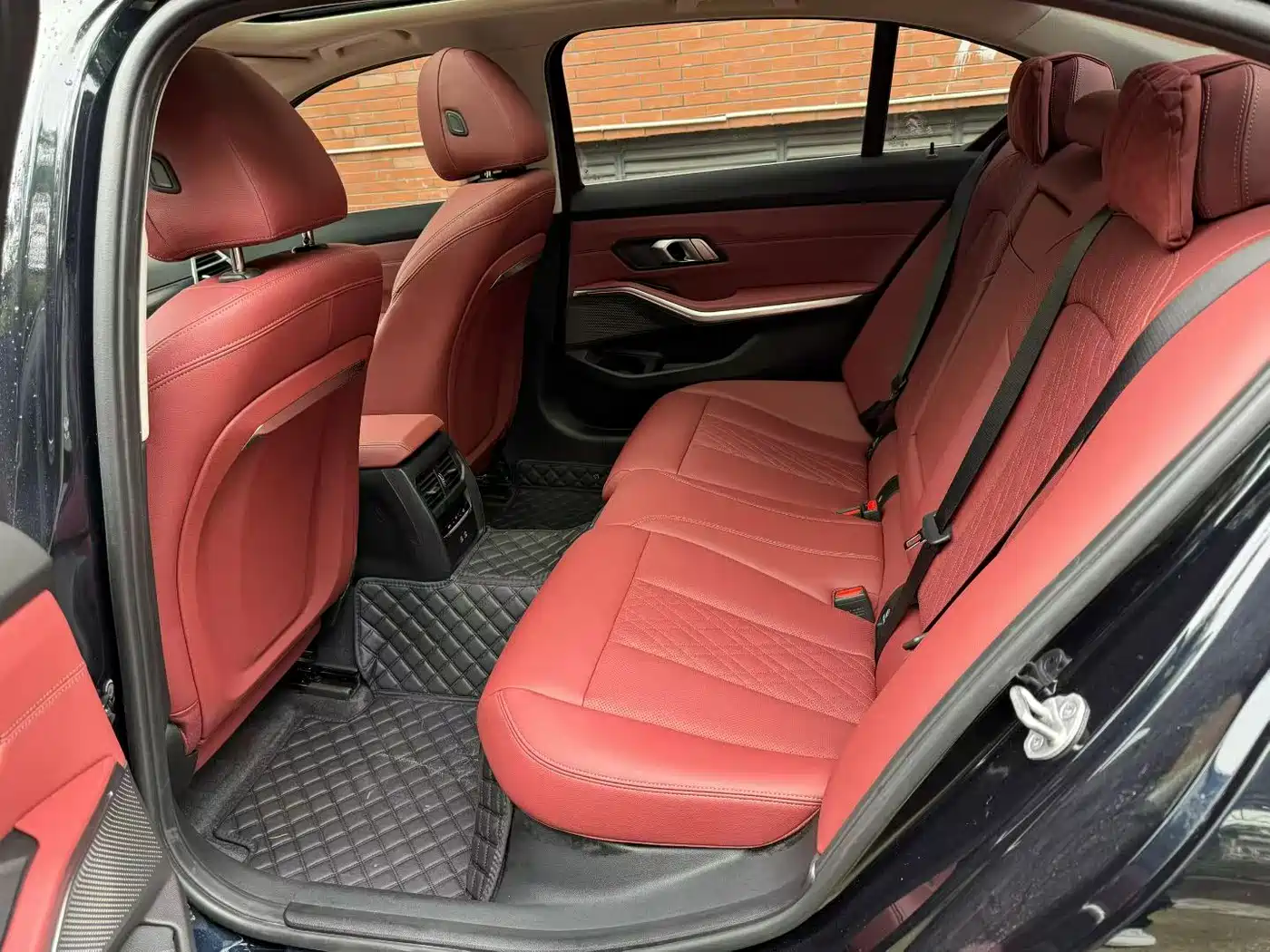BMW 3 Series 2025 325Li M Sport Package фото 6