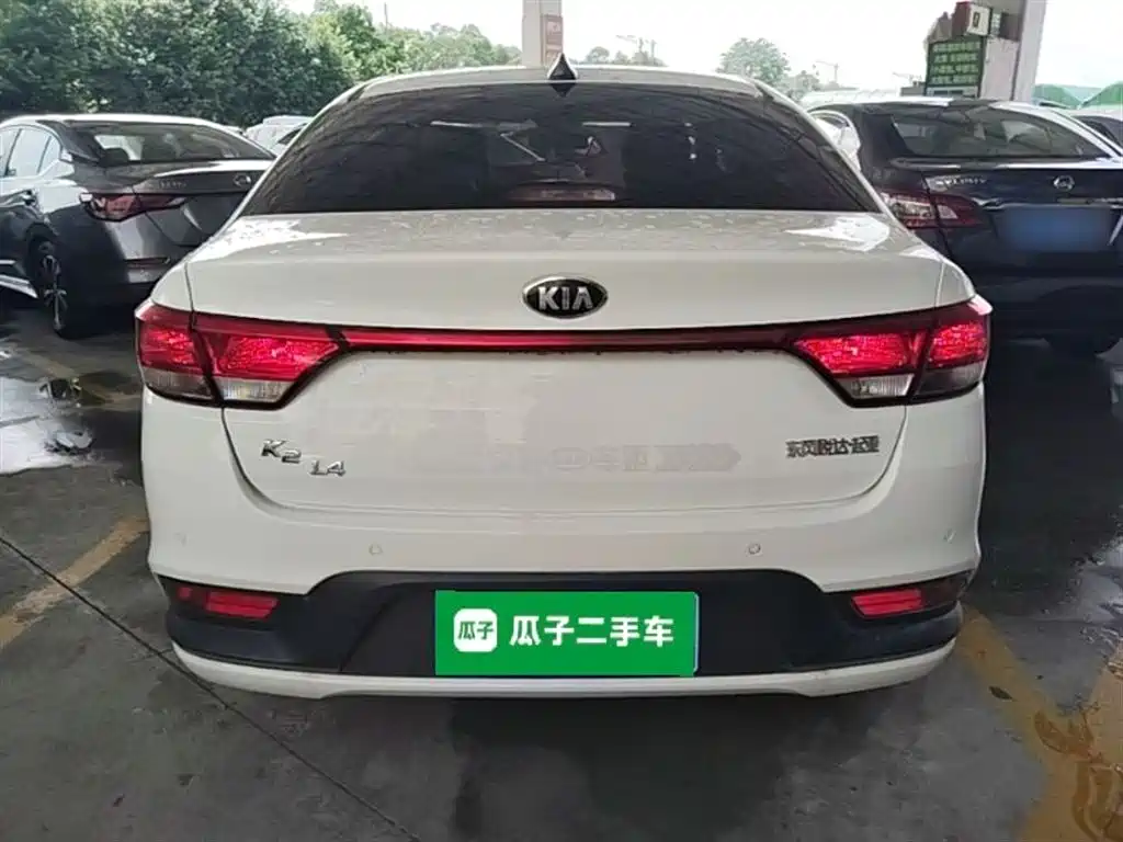 KIA K2