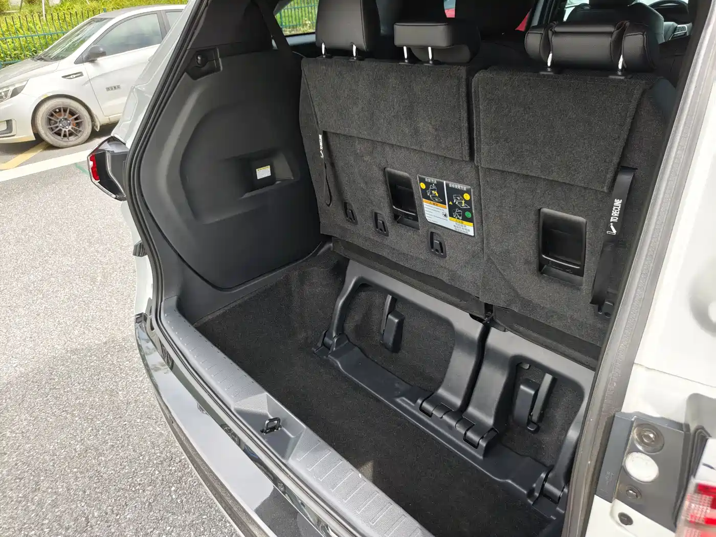 Toyota Sienna 2021 2.5L Hybrid Premium Edition фото 29