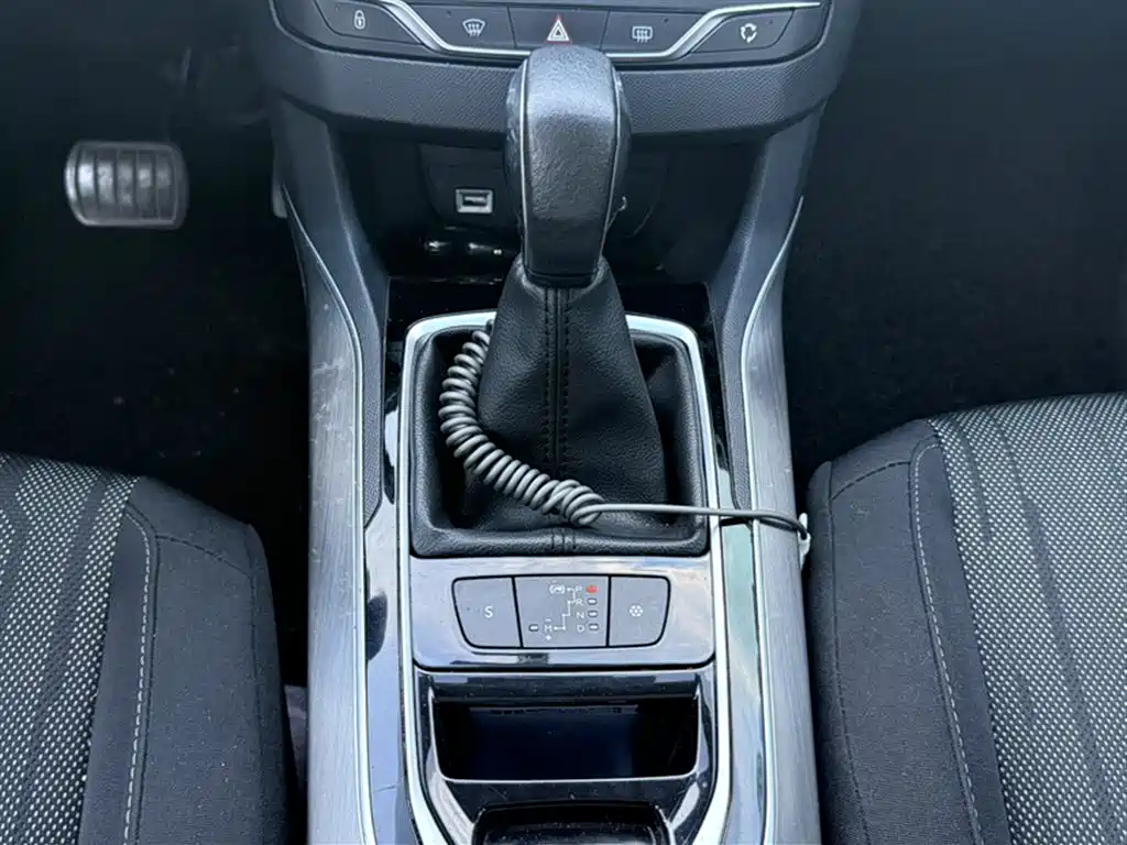Peugeot 308S 2015 1.6T Auto Dynamic Edition фото 7