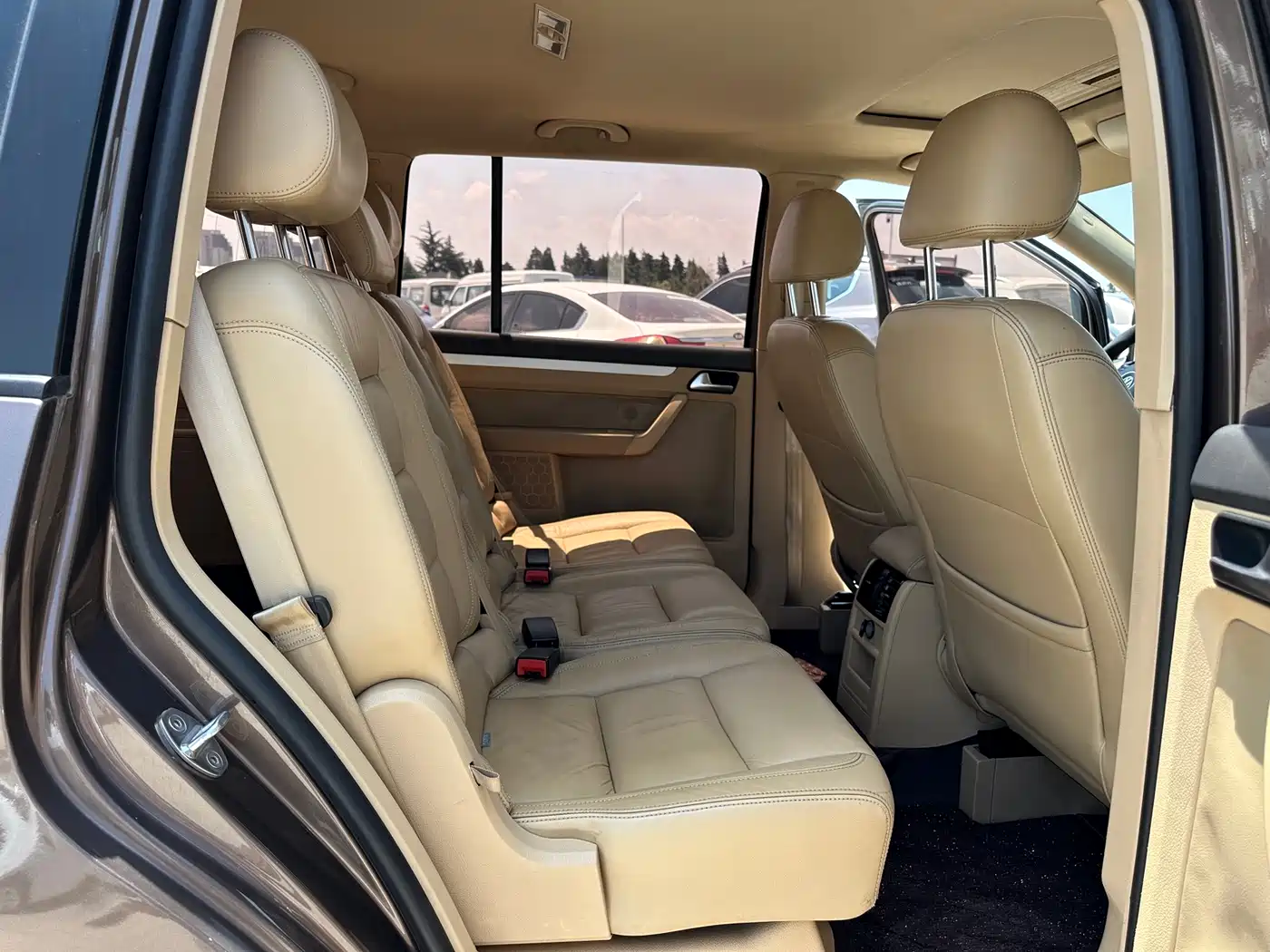 Volkswagen Touran 2013 1.4T DSG Comfort 5-seater фото 7
