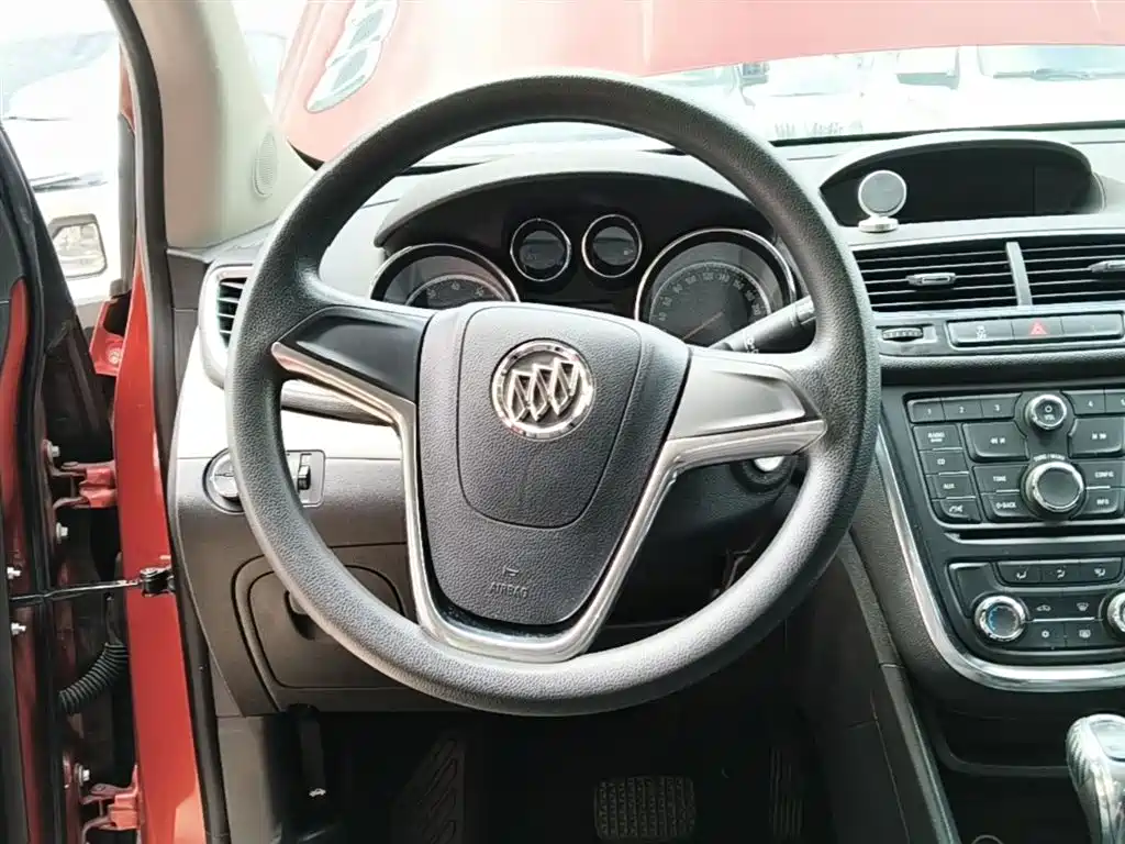 Buick Encore 2014 1.4T Automatic 2WD Urban Elite фото 11