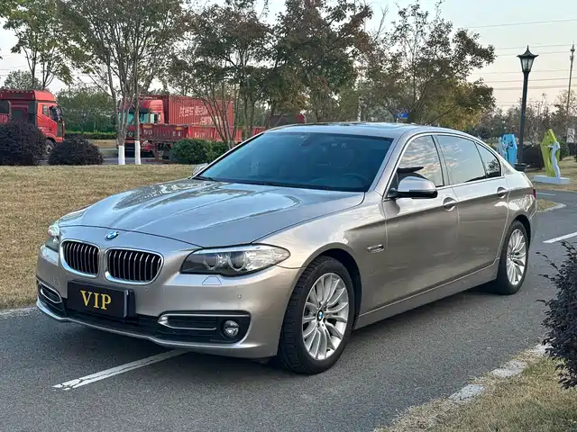 BMW 5 SERIES