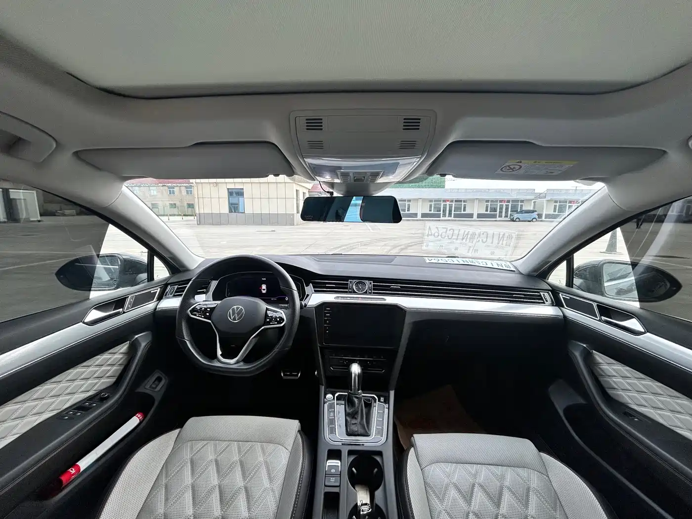 Volkswagen Magotan 2023 Model 2 Million Commemorative Edition 380TSI DSG Flagship фото 9