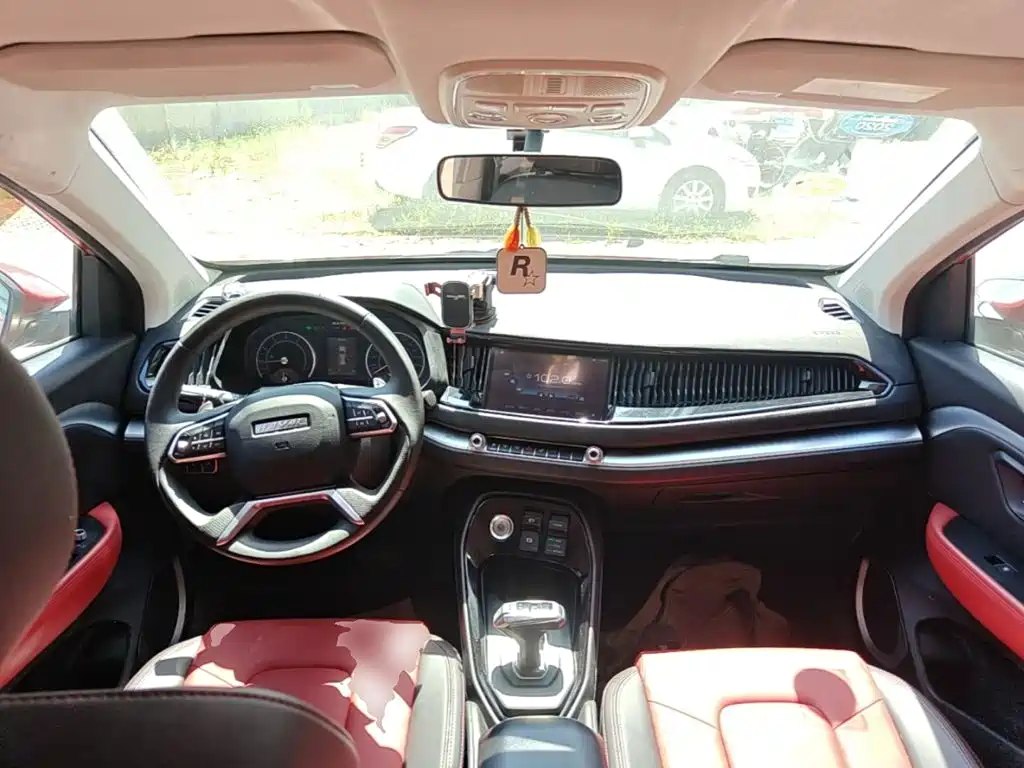 Haval H2s 2017 2017 Model Red Label 1.5T DCT Comfort