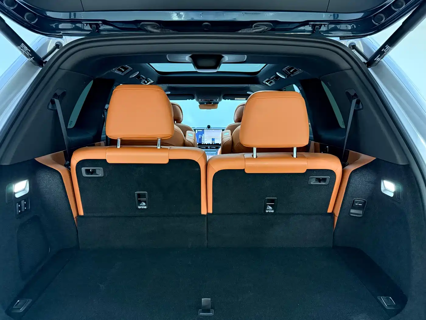 AITO Wenjie AITO M9 2024 Range Extender Ultra 52kWh 6-seater фото 21