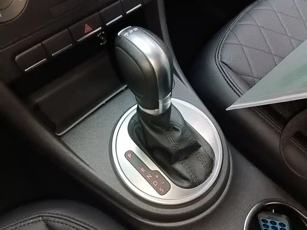 Volkswagen Beetle 2015 180TSI фото 14