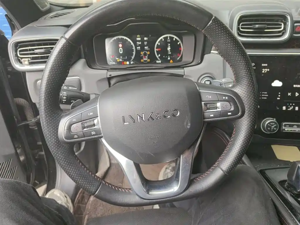 Lynk & Co 03 2020 1.5TD DCT Power Pro Edition фото 7