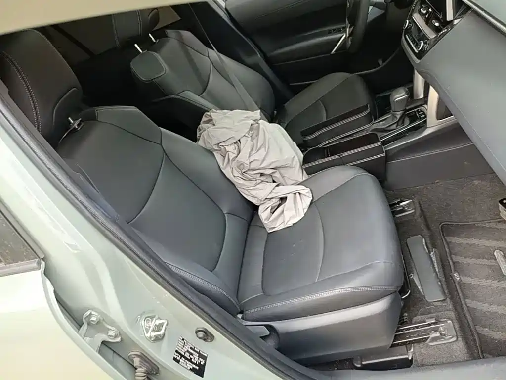 Фото 25 - Toyota Corolla Cross