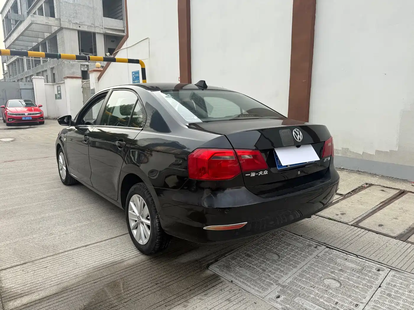 Volkswagen Jetta 2013 1.6L Manual Comfort фото 10