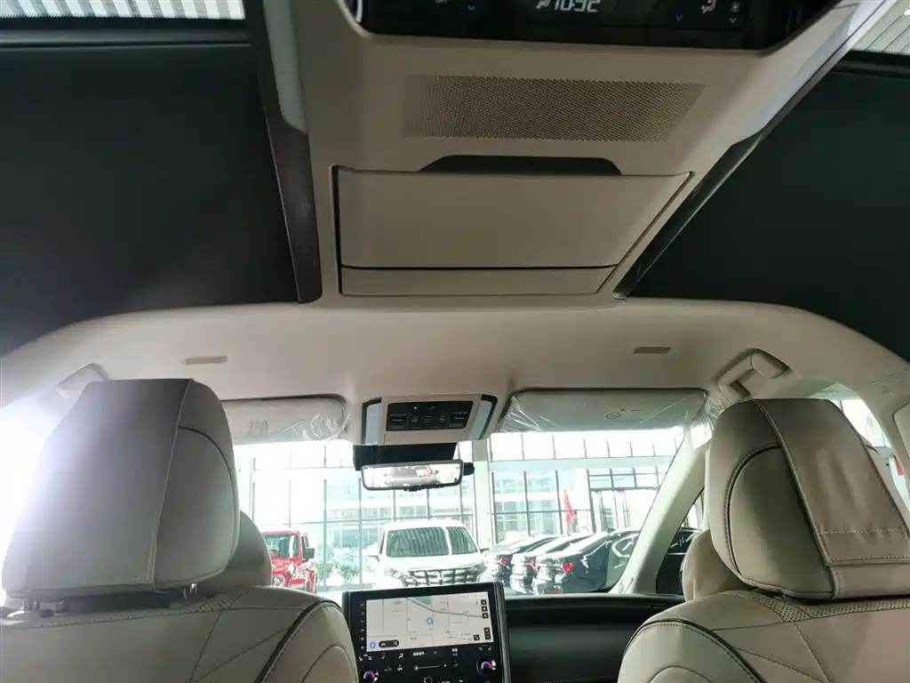Toyota Alphard 2024 Hybrid 2.5L Prestige Edition фото 8