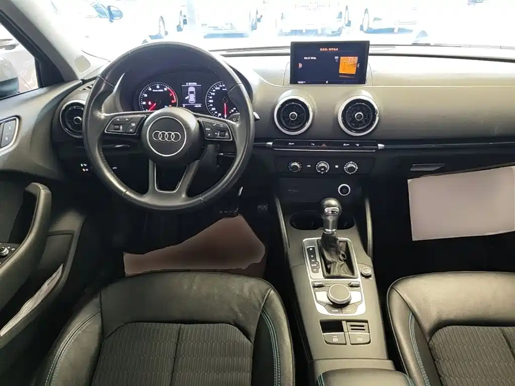Audi A3 2017 Sportback 35 TFSI Fashion фото 10