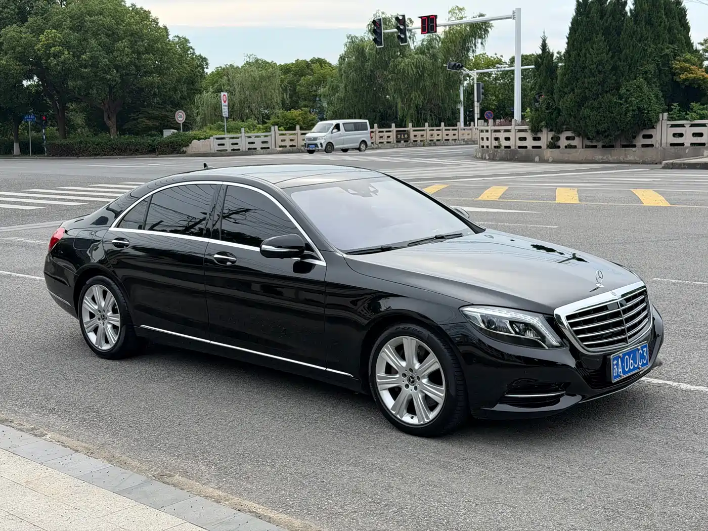 Фото 7 - Mercedes-Benz S-Class