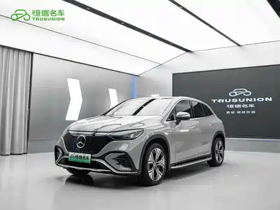 Mercedes-Benz EQE SUV