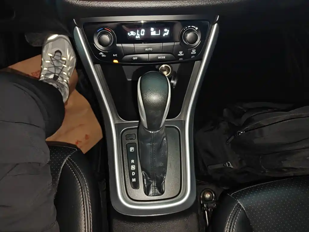 Suzuki Xiaotu 2017 2017 1.6L CVT 2WD Urban Progressive Edition