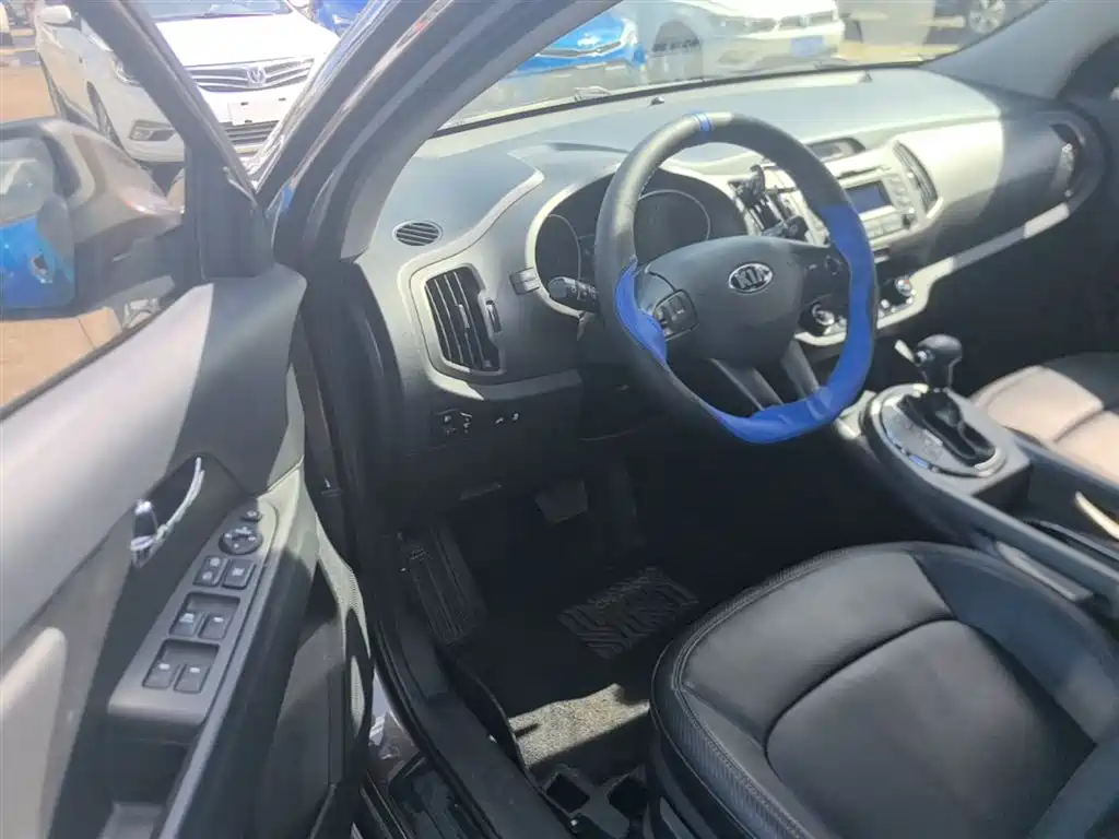 Kia Sportage 2016 2.0L Automatic 2WD GLS фото 16