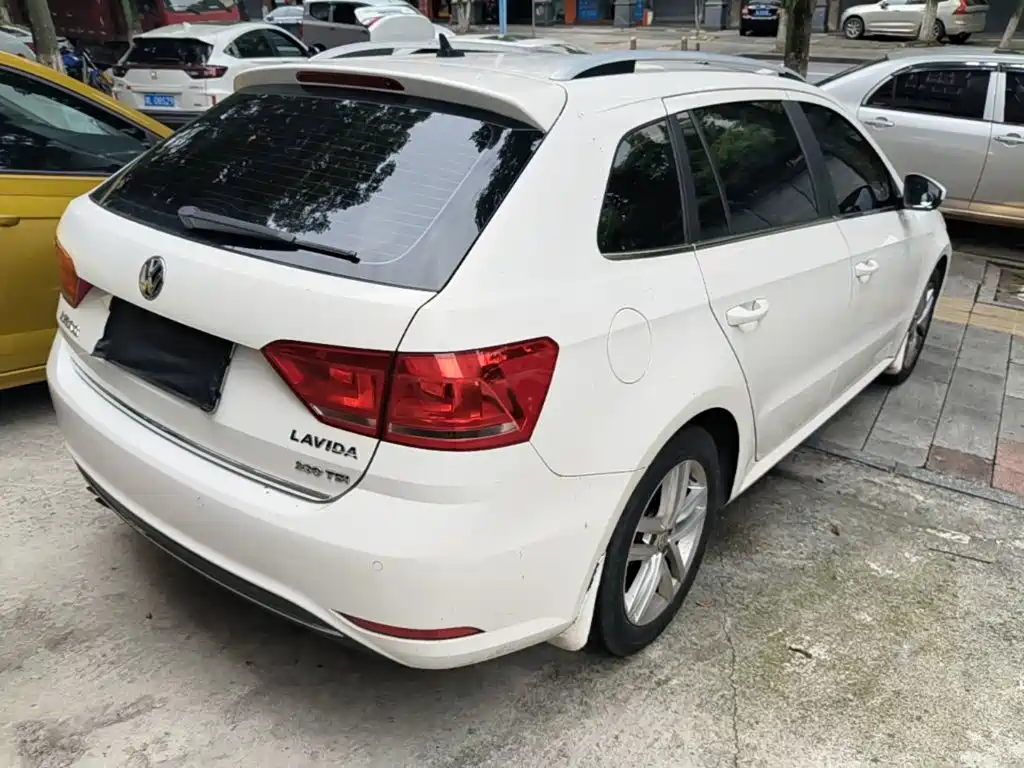 Volkswagen Lavida Tour 2018 2017 230TSI DSG Comfort Edition