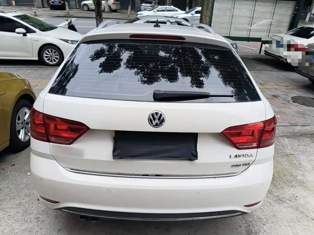 Volkswagen Lavida Tour 2018 2017 230TSI DSG Comfort Edition