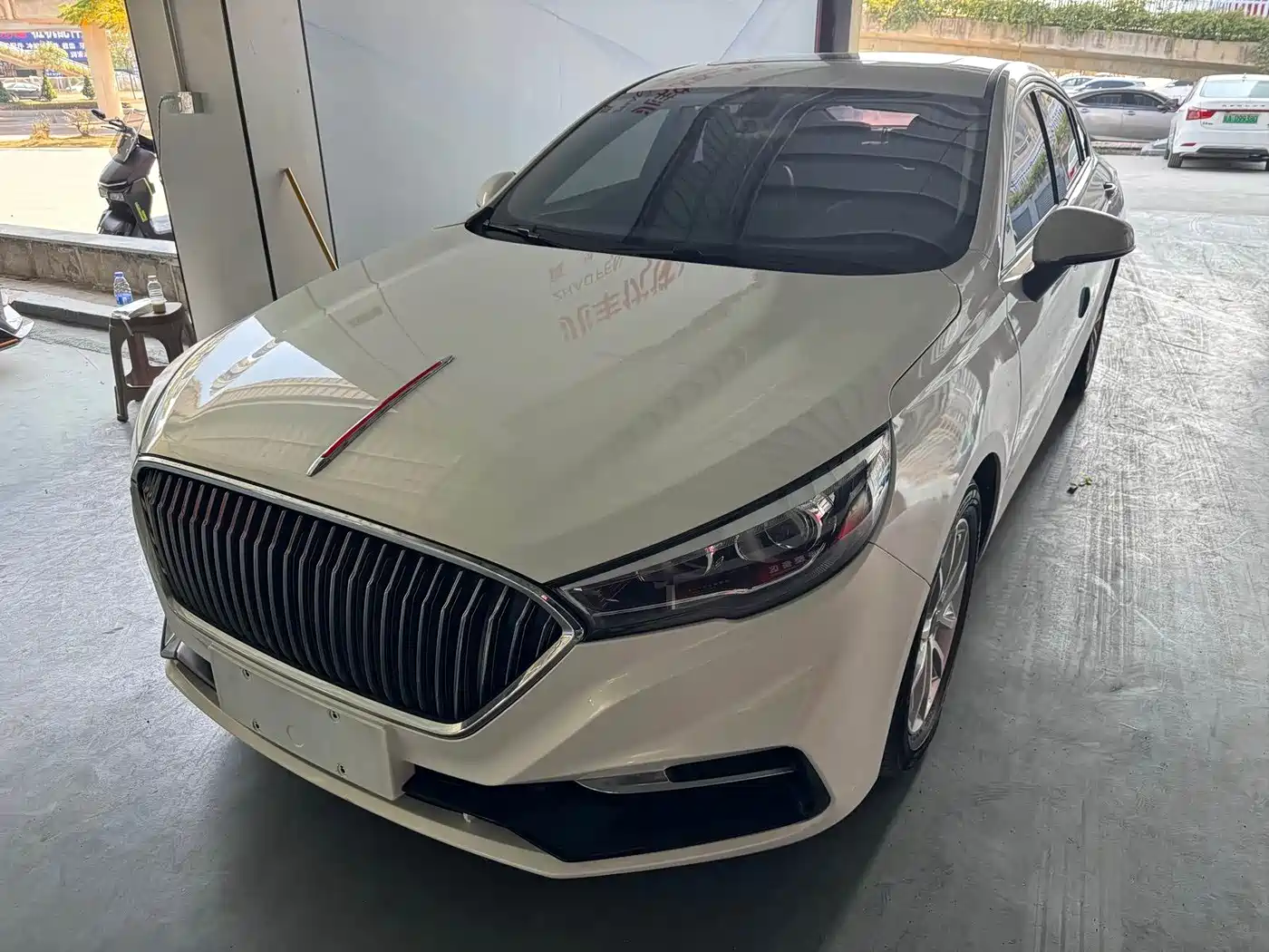 Hongqi H5 2019 30TD Style Edition
