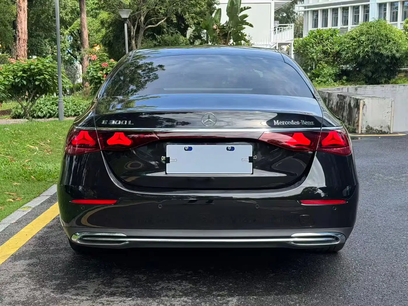 Mercedes-Benz E-Class 2024 Facelift E 300 L Luxury фото 11